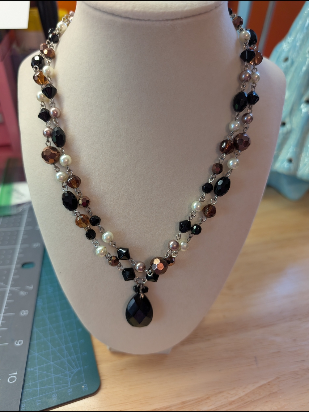 Vintage-Inspired Black & Brown Beaded Teardrop Necklace